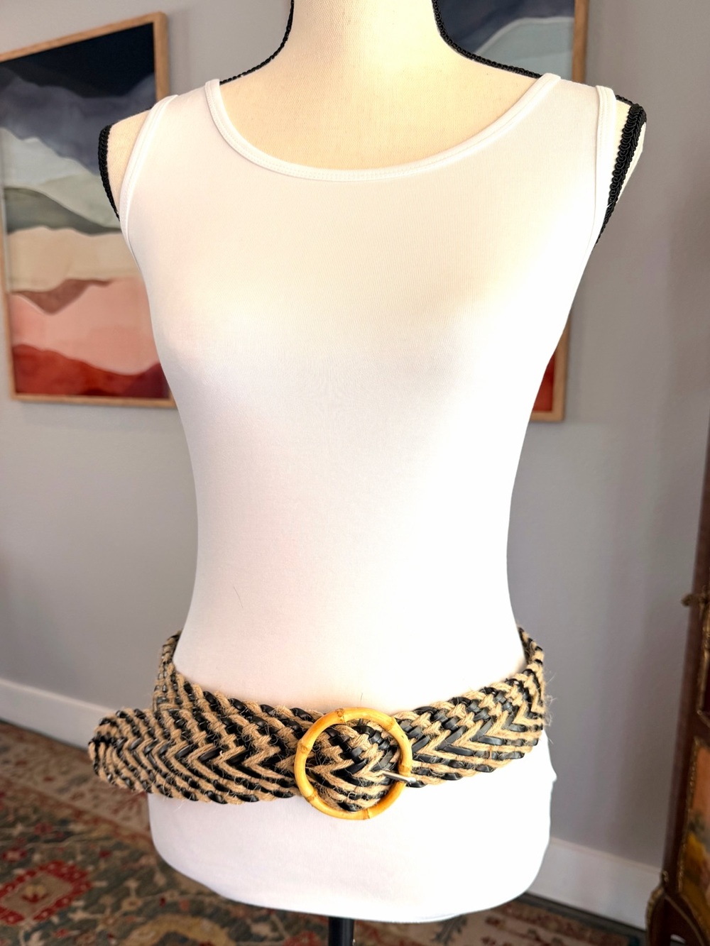 Braided Straw Waist Belt with Round Bamboo Buckle - Black & Natural - Picture 2 of 7